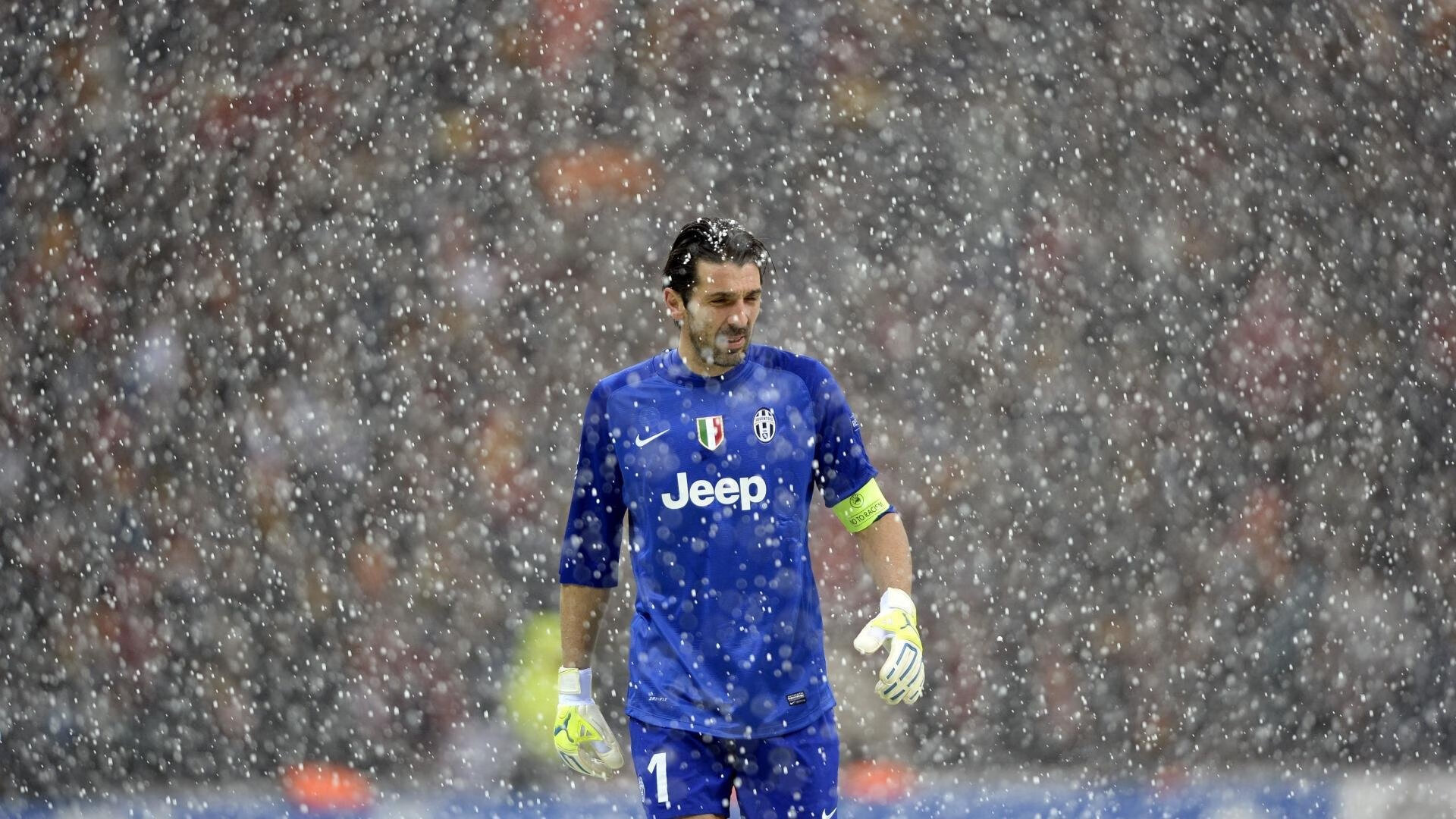 开云体育官方入口-中超裁判管理体制改革正式启动，中超的裁判