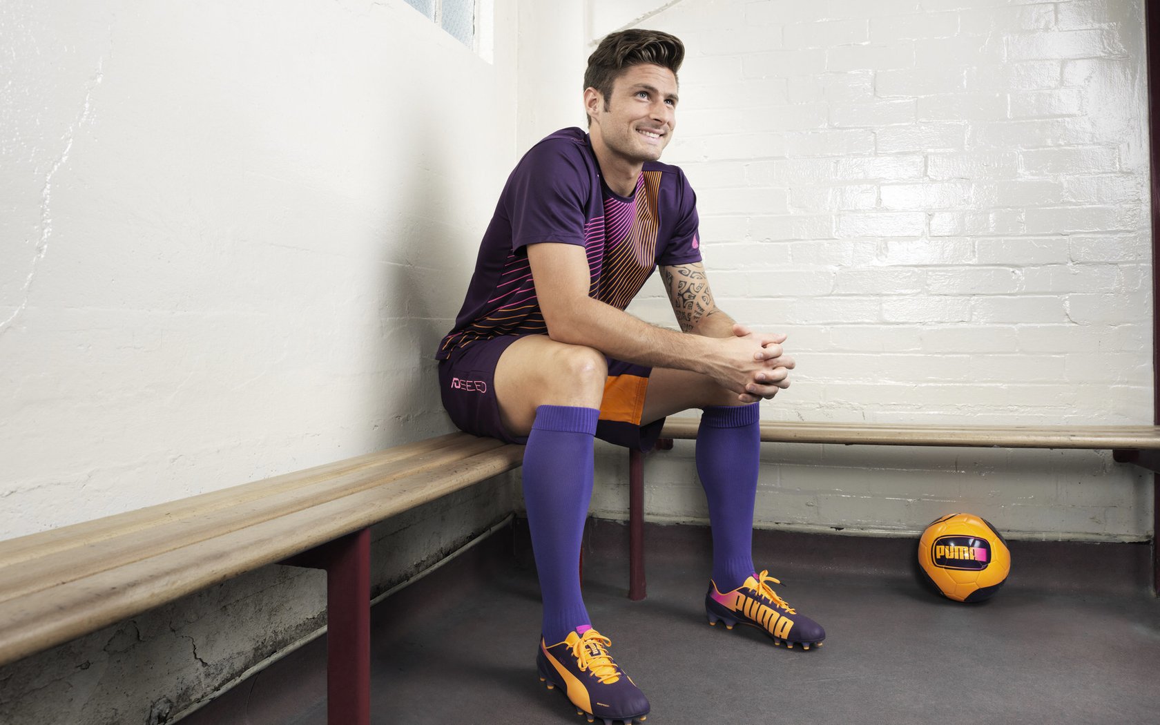 奥尔莫在欧洲杯中获得银靴奖，奥尔莫 青训