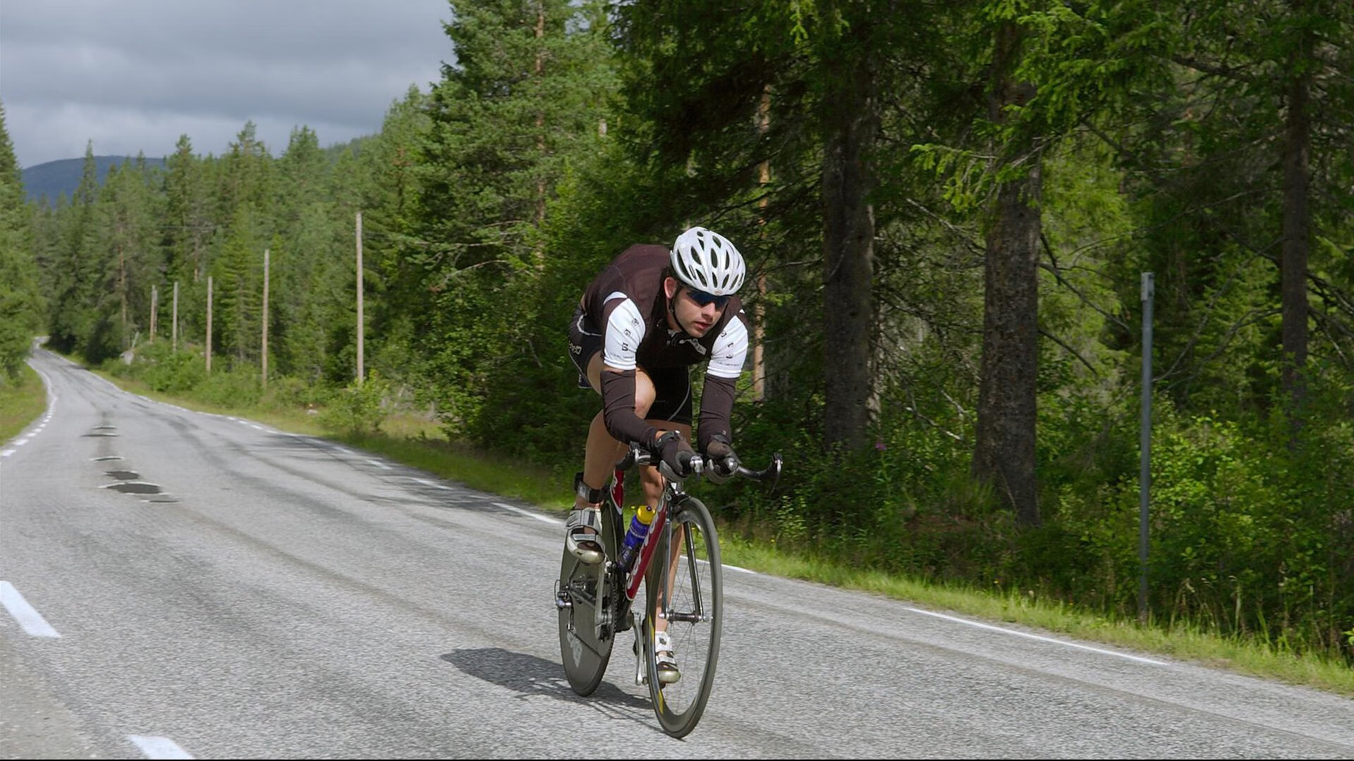 波兰在对保加利亚比赛中取得胜利，走向晋级之路，波兰对加拿大