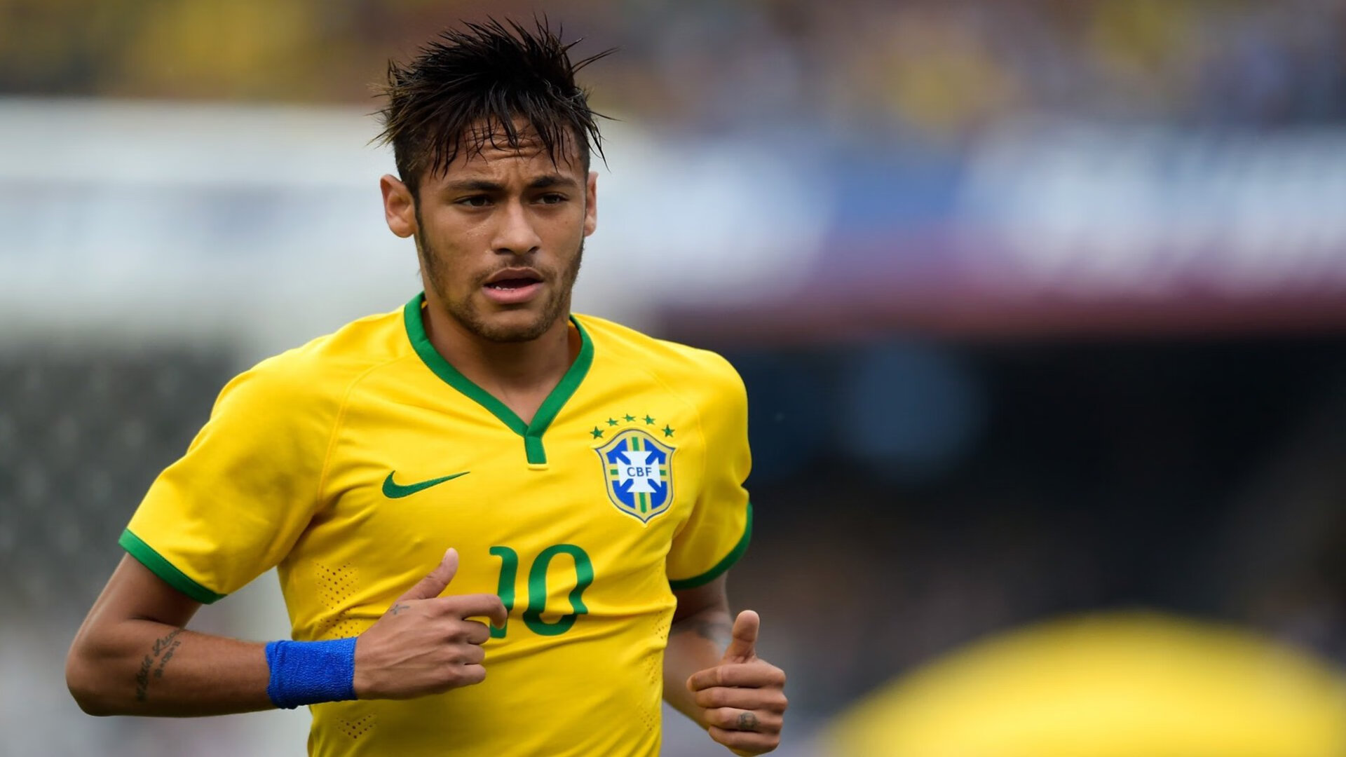 狼队主帅公开表扬队员拼搏精神，赞誉不断，狼队队员介绍